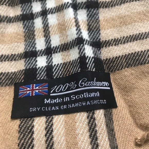 Brown and white black scarf - Picture 2 of 3